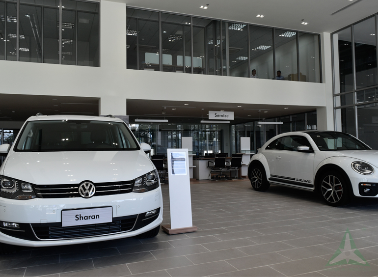 Trang trí nội thất showroom